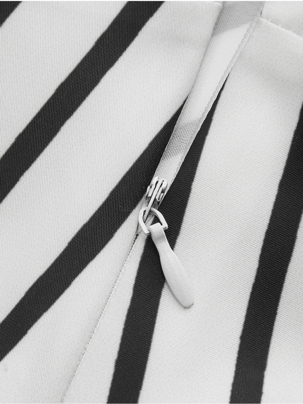 Commense Black and White One-Shoulder Striped Midi Dress - Picture 4 of 11